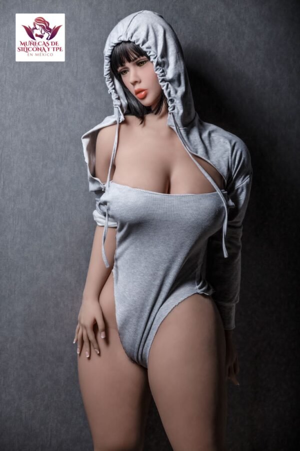 Kelly - Image 6