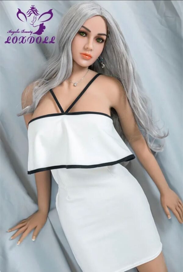 Gwen - Image 6
