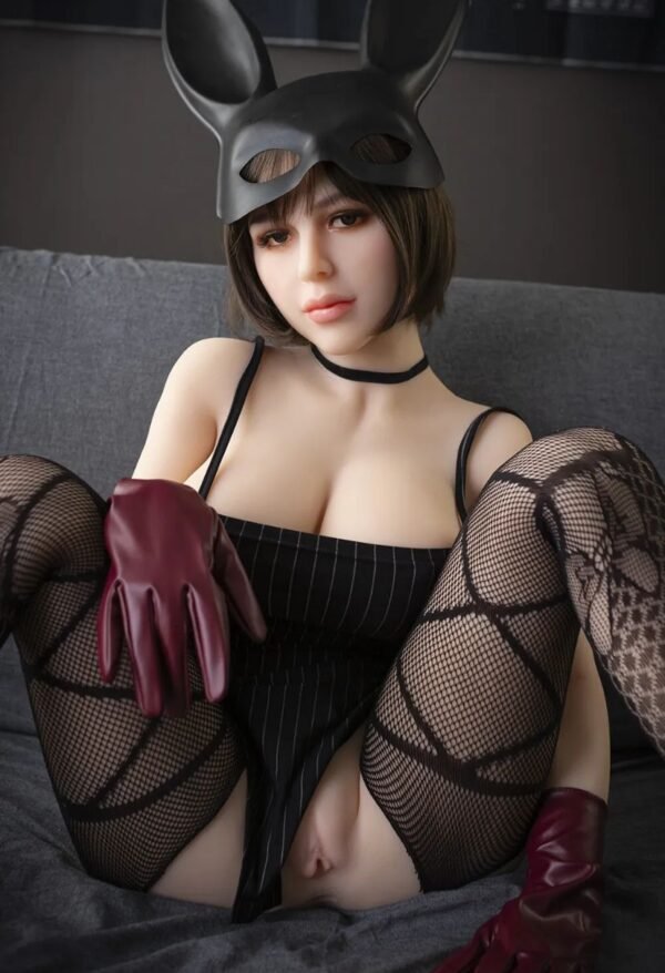 Claire - Image 6