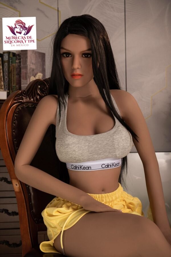 Kristen - Image 6